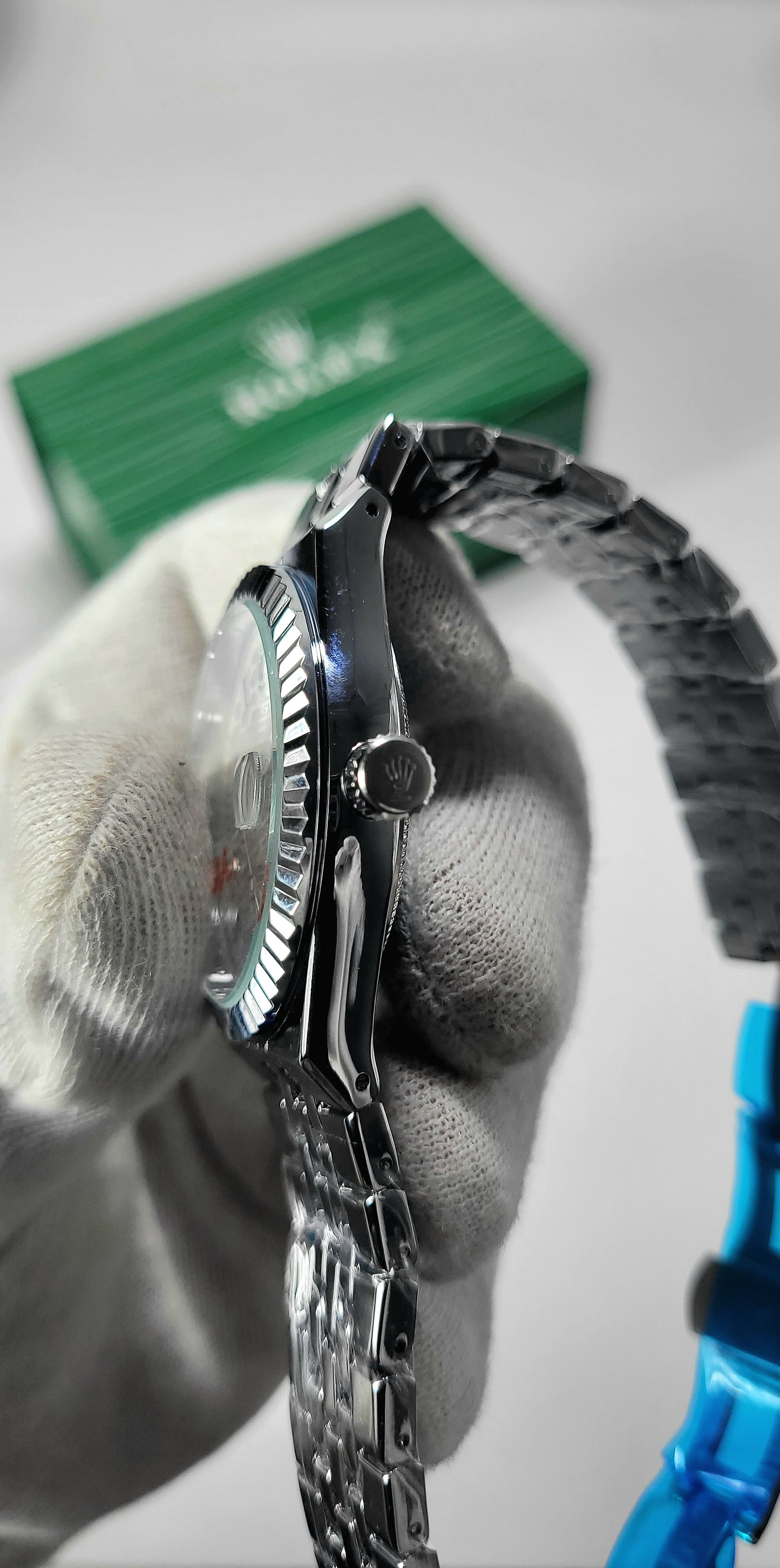 Land Dweller - White