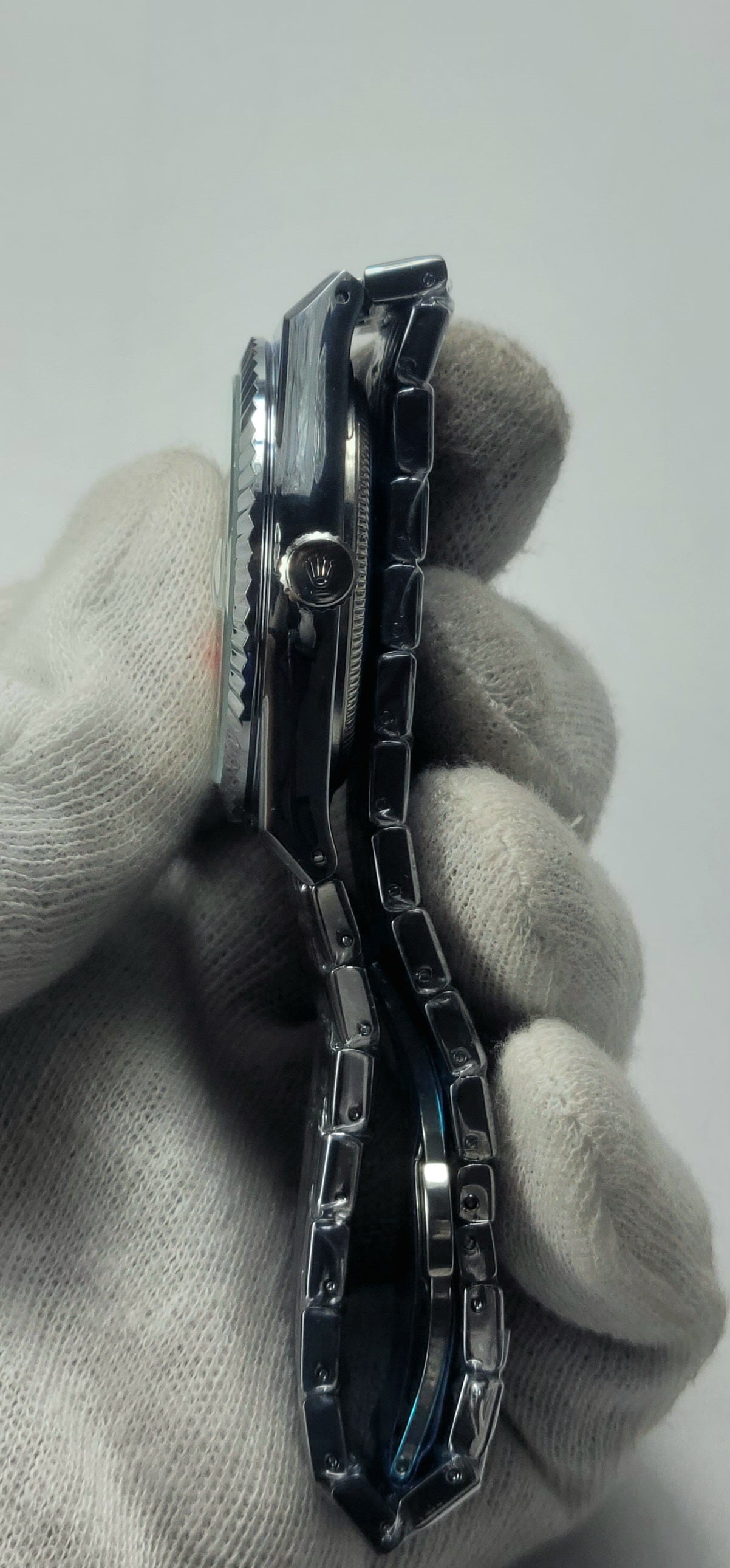 Land Dweller - White